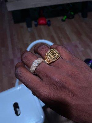 24k Gold custom made Championship ring+10k Gold Gucci logo Vv's diamonds   And Also they're closed Thursdays /Sundays‼