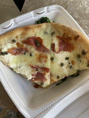 The most horrible truffle pizza ever