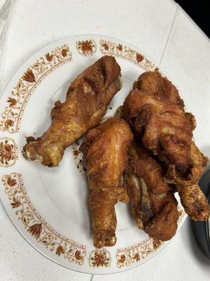 Fried chicken wings