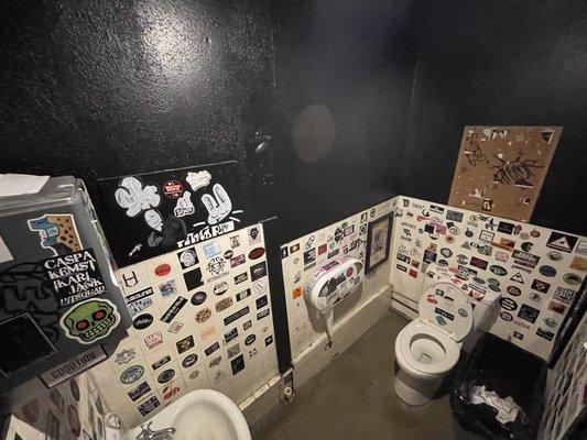 Cool bathroom!