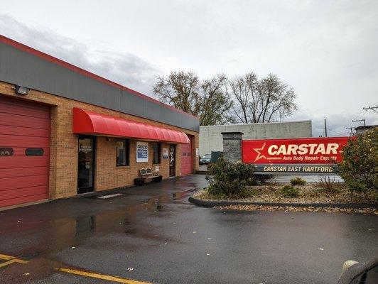 Carstar Entrance