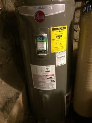 Our new water heater. Installed by TopNotch Plumbing