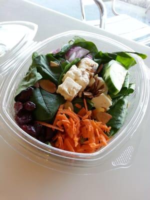 Spinach salad with feta and cranberry