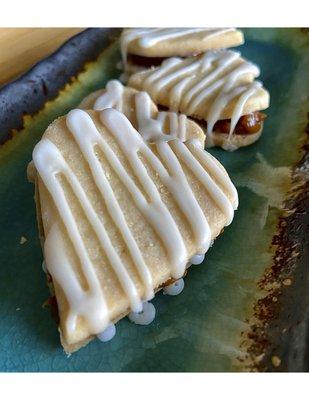 Passion Fruit Alfajores - LIMITED EDITION HEART SHAPED ALFAJORES! Treat yourself or that special someone this Valentine's Day!