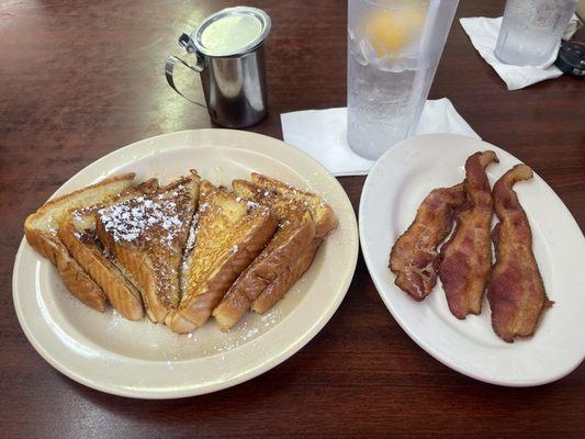 French Toast with a side of crispy bacon