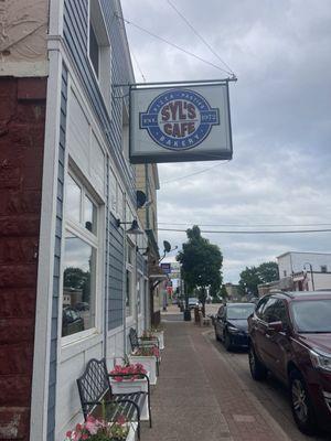 Exterior of Syl's Restaurant in Ontonagon