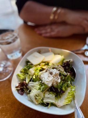 Lettuce, Goat Cheese and Pear Salad