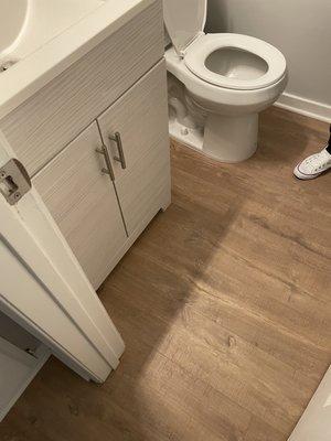 Laminate flooring in the bathroom