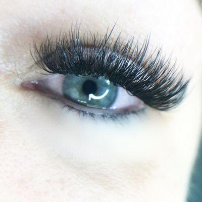 Volume Lashes