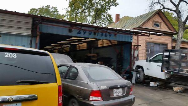 Guillermos Auto Repair