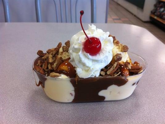 Caramel Pecan Sundae