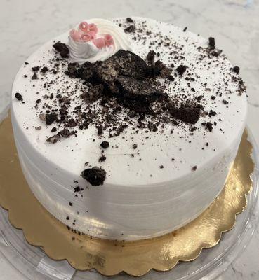 Oreo cake is a winner.