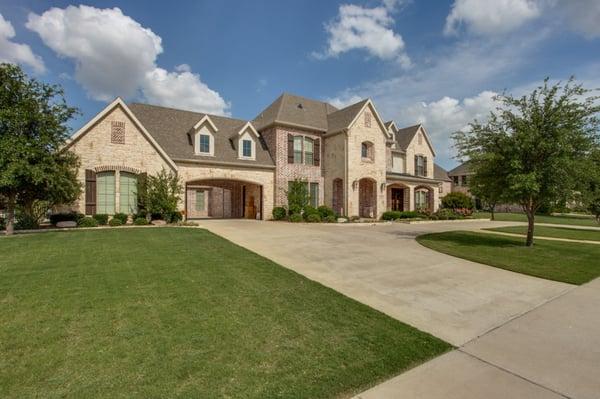 Luxury Homes in Plano