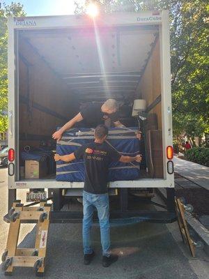 Loading #bestmovers #movingcompany #movingandstoragecompany