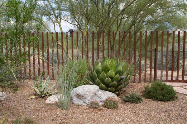 Landscape Design: Shelly Abbott / Landscape Design West
Photography: Krysta Jabczenski