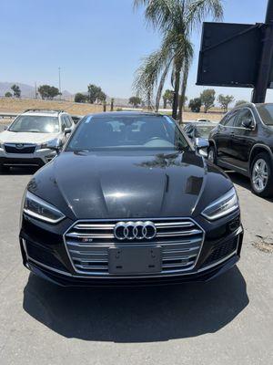 Windshield replacement for Audi