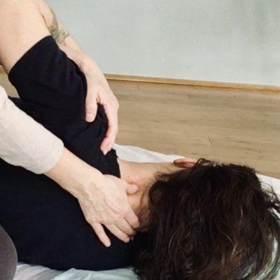 Zen Shiatsu meridian work on neck and shoulder