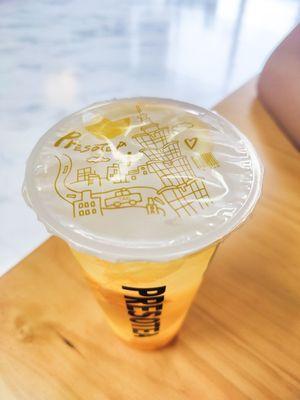 White Peach Oolong fruit tea (with fresh Apples, Oranges and Passion fruit inside)