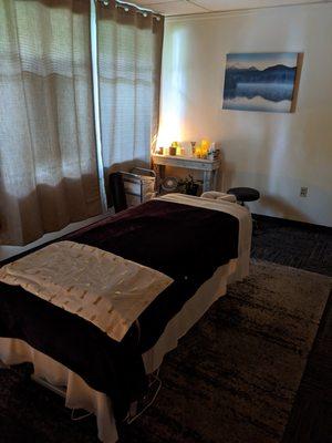 Massage Room - Mountain Theme Room