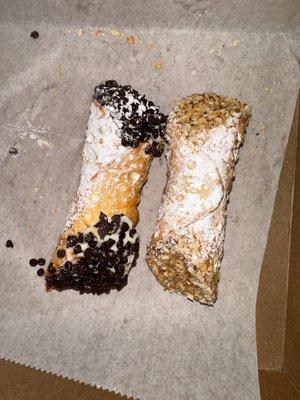 Cannoli and Sicilian cannoli