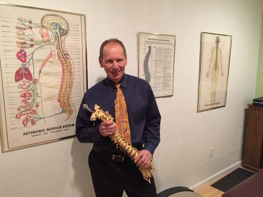 Demonstrating spinal alignment