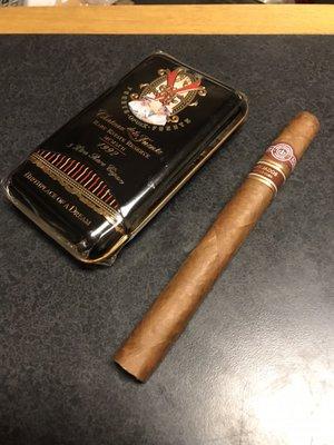 Picked up a nice 3-pack of 2008 Opus X robustos.