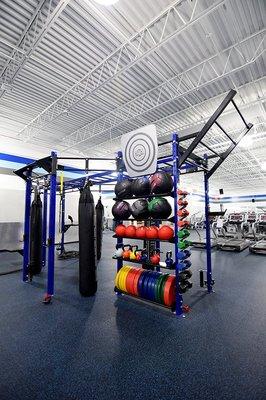 Use our CTC rig to work on your calisthenics with monkey bars, TRX straps, bands, landmine lifts, dip bars, medicine ball throws, and more.