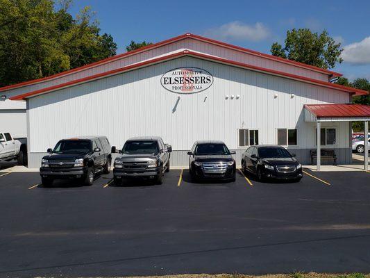 We are proud to serve Perry and the surrounding areas. Stop in for an oil change, brake repair, suspension work, and more!