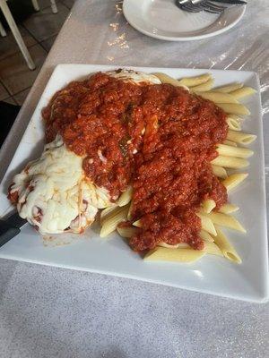 Chicken parm. Huge portion and delicious!