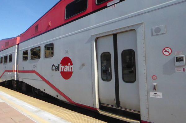 Picture shot of the Cal train that I like riding on!!!