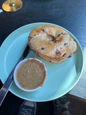 blueberry bagel w/ almond butter