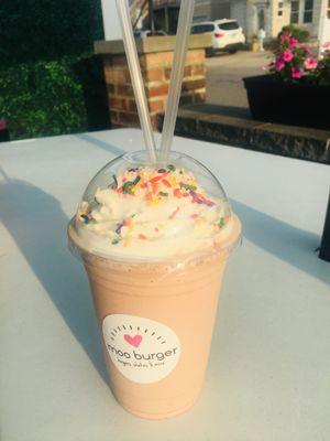 Banana Split Shake :)