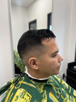 Low straight razor fade