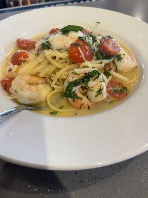 Shrimp scampi linguine