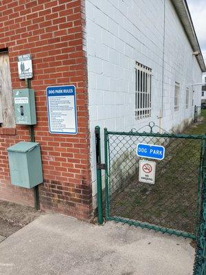 Entrance to the dog park at Venters Park, Richlands