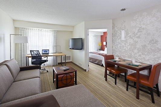 One Bedroom Suite | Residence Inn Madison East