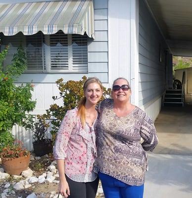 The day we received keys. Thanks Leslie & Mobile Home Connection!