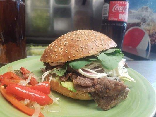 cemita poblana de milaneza