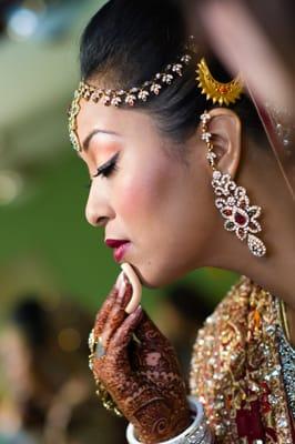 Bridal Set - View of the earrings