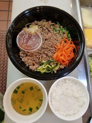 Dumpling(yakkimandu) w/rice& salad.