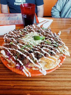 Large brisket nachos