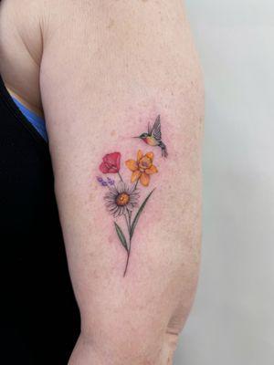 By Amber/ Watercolor bouquet & hummingbird