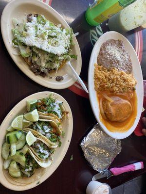 Tostada, tacos & chile rellenos