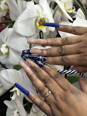 Beautiful long nails designs for Christmas