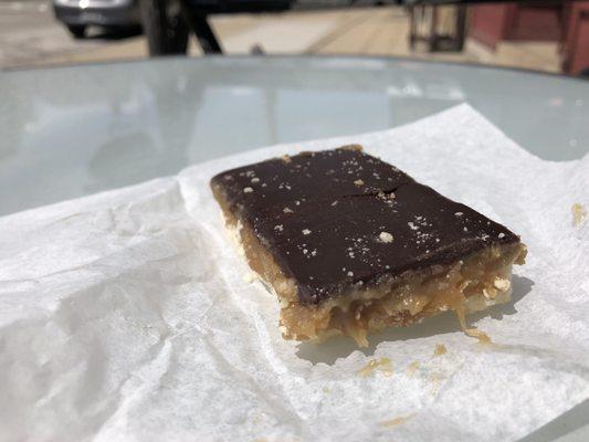 Caramel granache bar