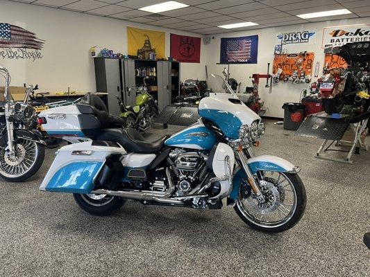 Fully loaded 2017 Harley Davidson Electra Glide Ultra Classic