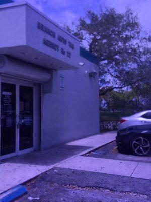 Front entrance to Central Auto Tag Agency