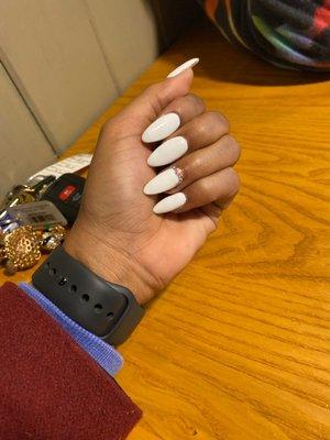 Almond Shape white gel