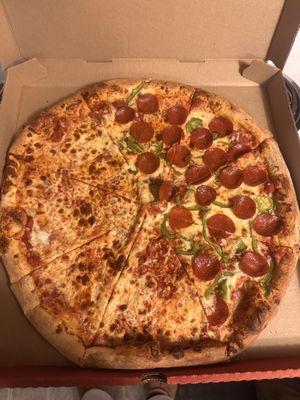 XL 19" Pizza half pepperoni and green pepper