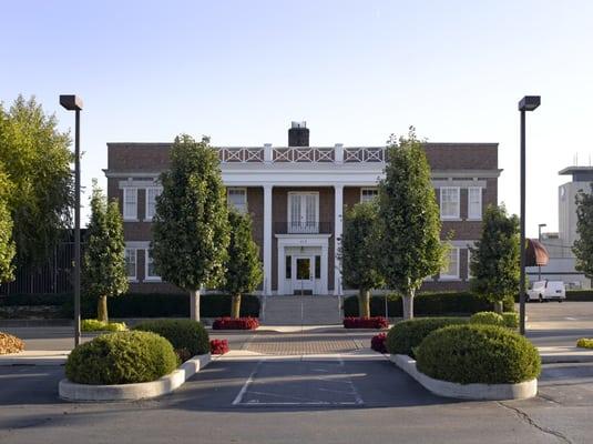 The Meeks Mortuary and Crematory